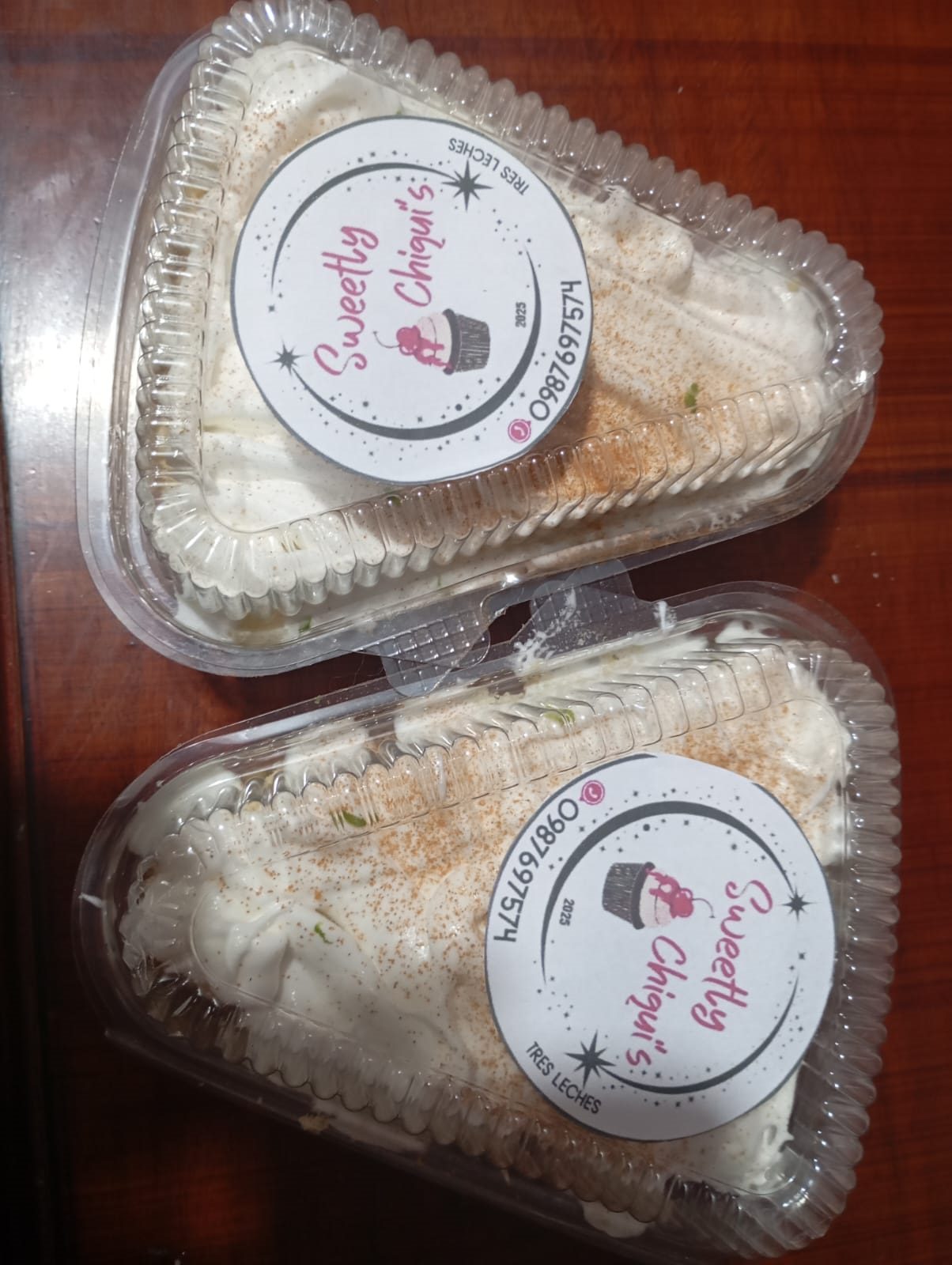 Sweetly Chiquis 🍰 – ¡Listos para Endulzar Tu Día en Quito! 🧁