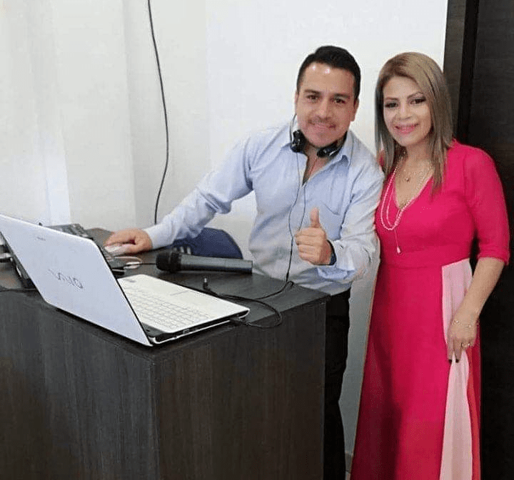 SERVICIO DE MAESTRO DE CEREMONIAS, ANIMADOR Y PRESENTADOR DE EVENTOS EN GUAYAQUIL