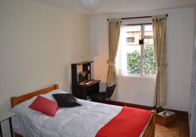 Habitación amoblada disponible - Hospedaje en Quito IMG-20180523-WA0001