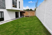 CASA TUMBACO 160mt2, amplio jardín
