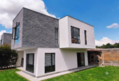 CASA TUMBACO 160mt2, amplio jardín