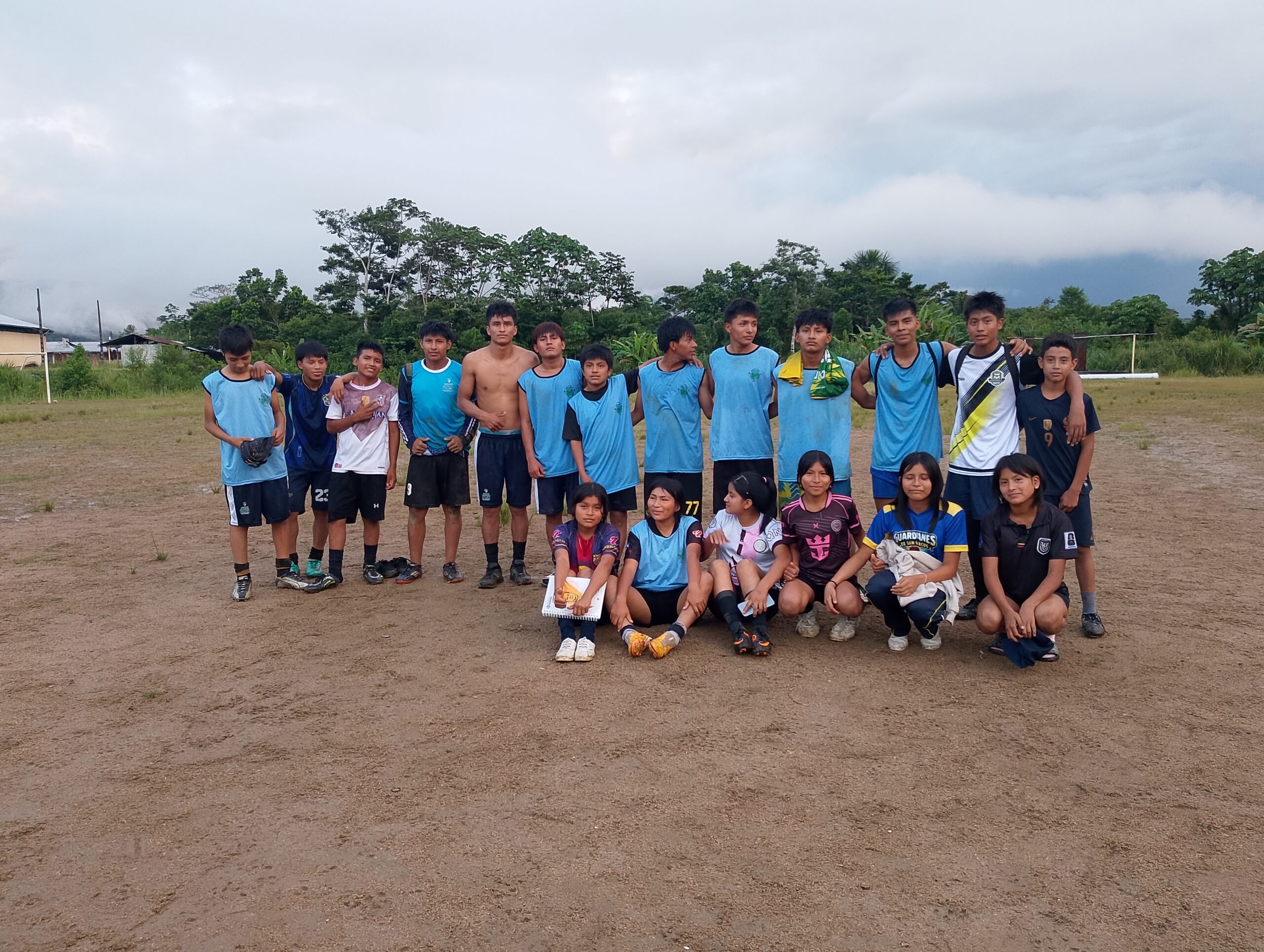 Escuela de fútbol GADPR de Bomboiza – Kunchaim