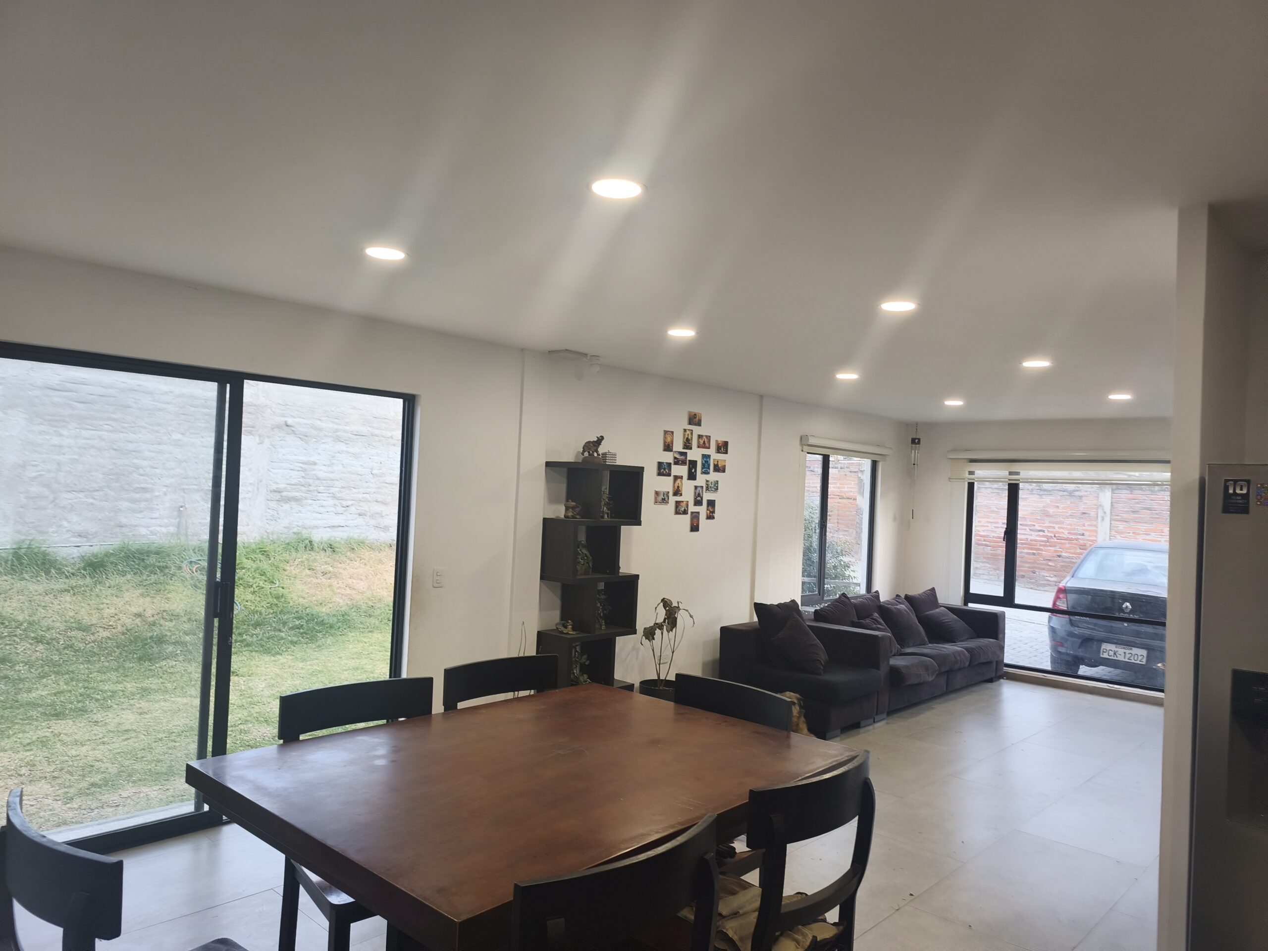 CASA TUMBACO 160mt2, amplio jardín