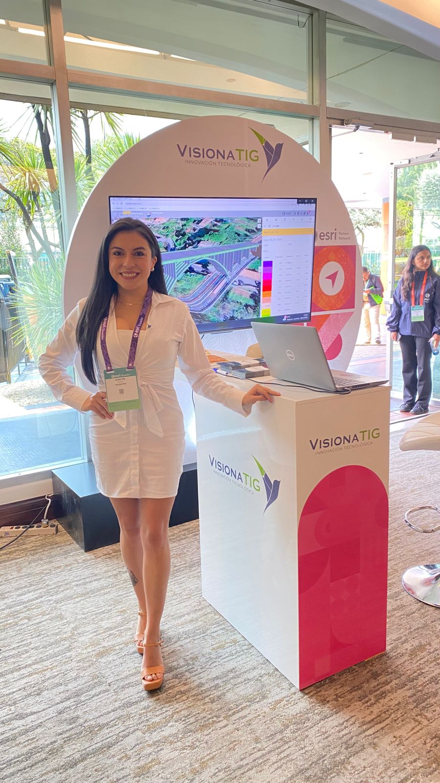 Modelos y Promotoras para Publicidad de su Negocio